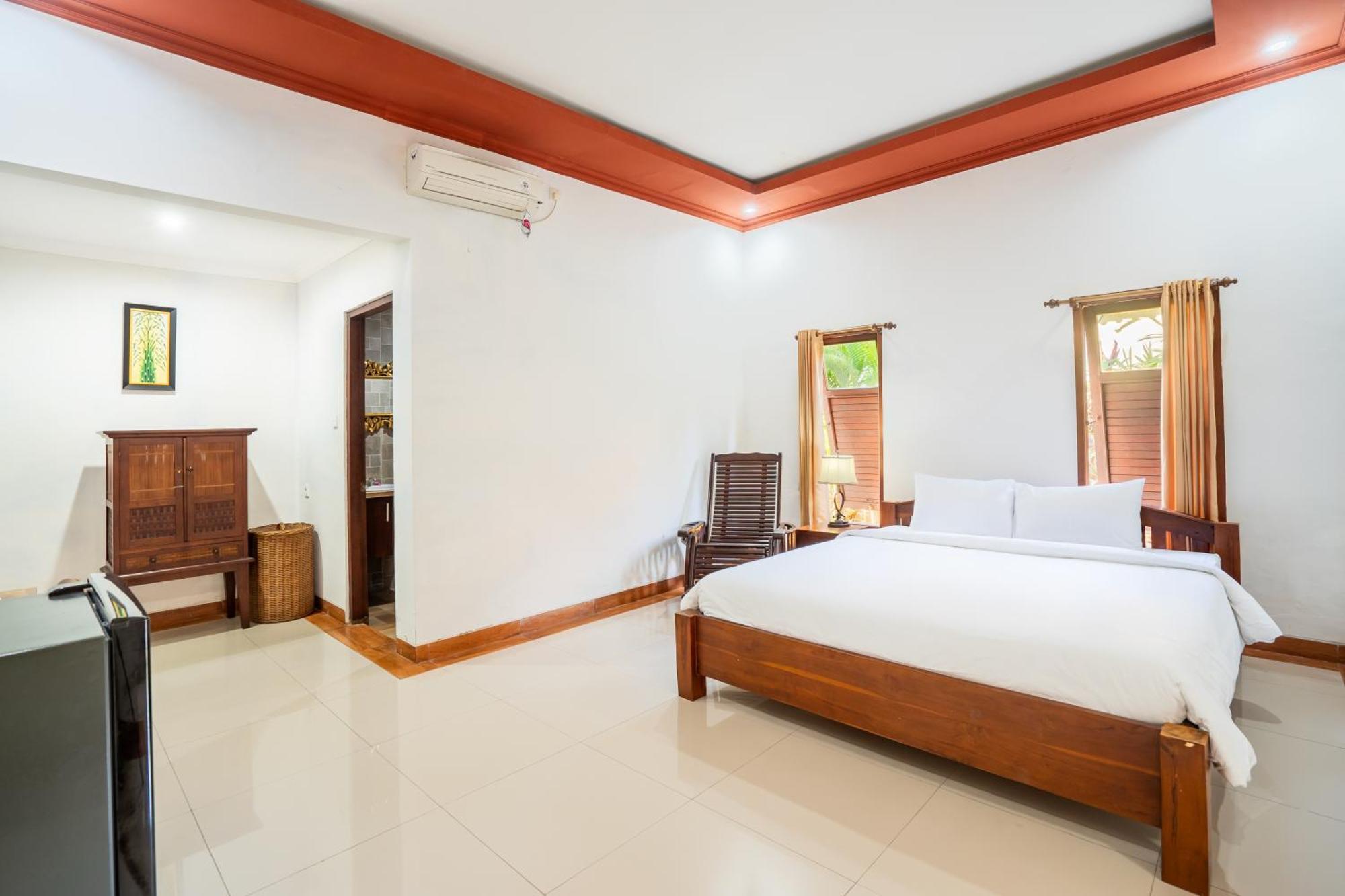 นีร์มาลา เกสท์ฮาส์ Hotel เกอรามัส ภายนอก รูปภาพ